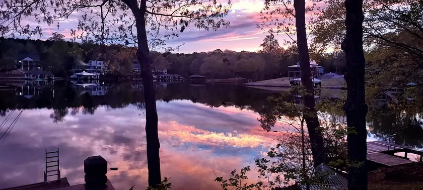 Great Swimming Dock & Sunset Views on Lake Gaston - Image 1