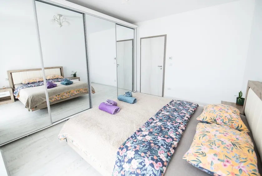 Urban Comfortable II - Image 1