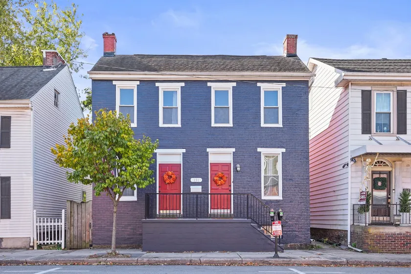 Downtown Gettysburg Entire Home • 4BR/3B • Parking - Image 1
