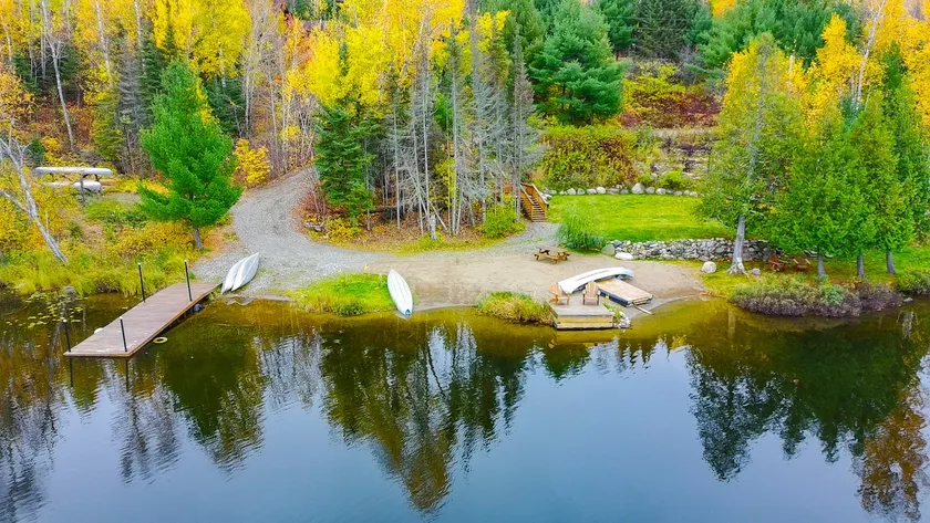 Spacious Bay House on Jasper Lake - Image 1