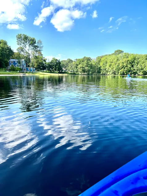Waterfront Property on 30 Acres - Image 1