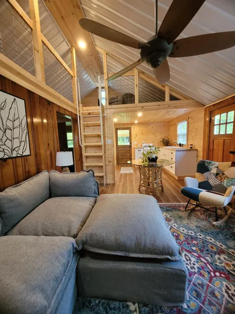 Z+Z Cottage - Image 1