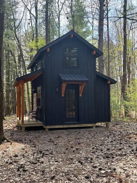 The HALEY Cabin - Image 1