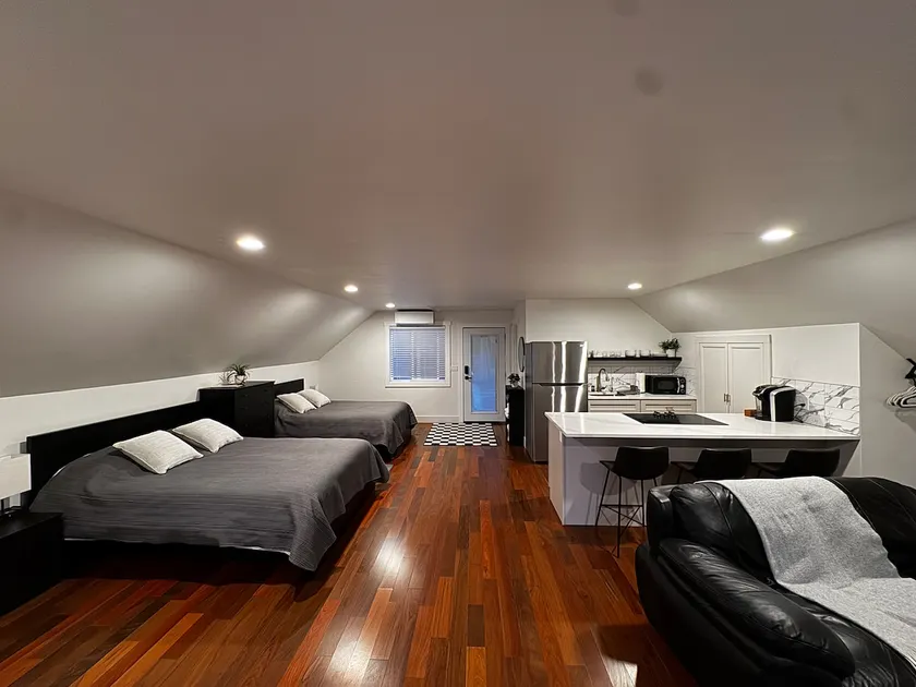 Detached Guest house near Seattle - Image 1
