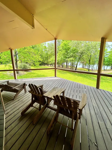 Only House on Lake DeGray - Image 1