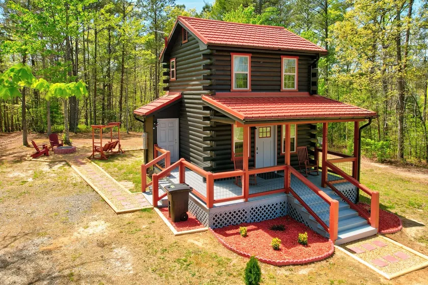 Between Murphy & BR!/fire pit/grill/hot tub - Image 1