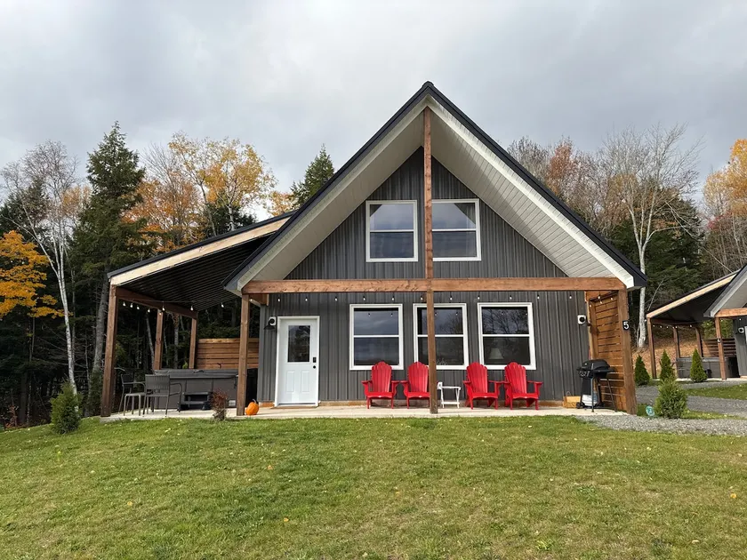White Rock Cabin #5 - Image 1