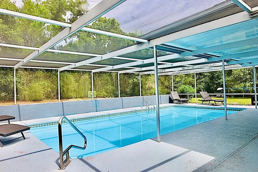 Family Vacation house with Pool - Image 1