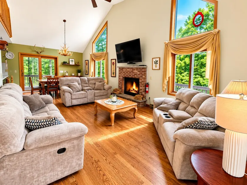 Brentwood Chalet | Sleeps 13 | The Hideout - Image 1
