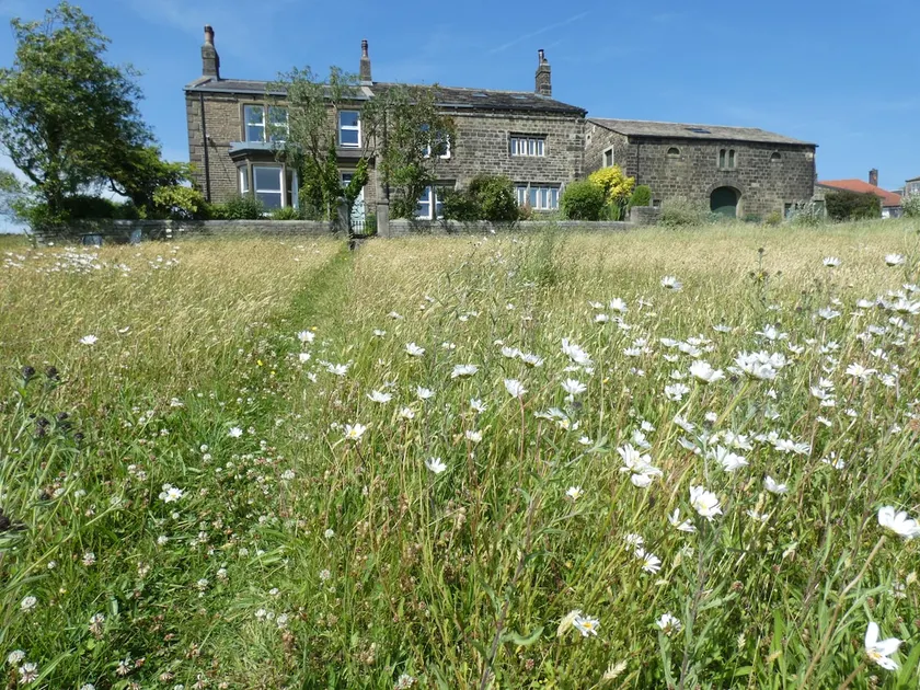 Gorgeous Hebden Bridge Farmhouse Yorkshire Dales - Image 1