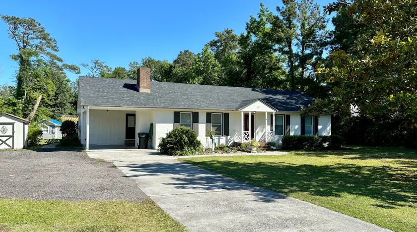 The Dogwood House - Private Pool, Pet Friendly - Image 1