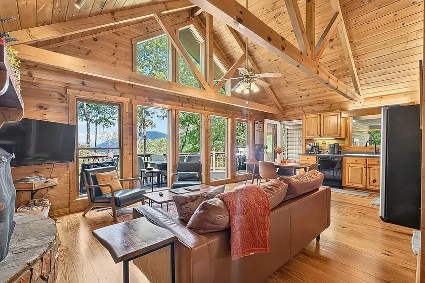 Mtn Views, Hot Tub & Dog Friendly|Firepit, Trails - Image 1