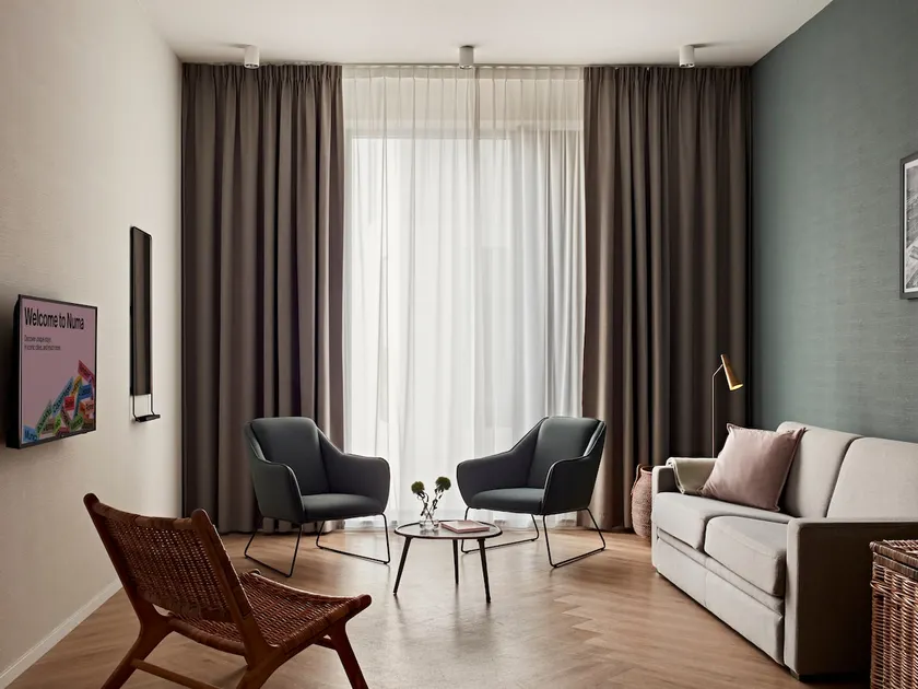 Numa | Large 1-Bedroom Apartment w/ Sofabed - Image 1