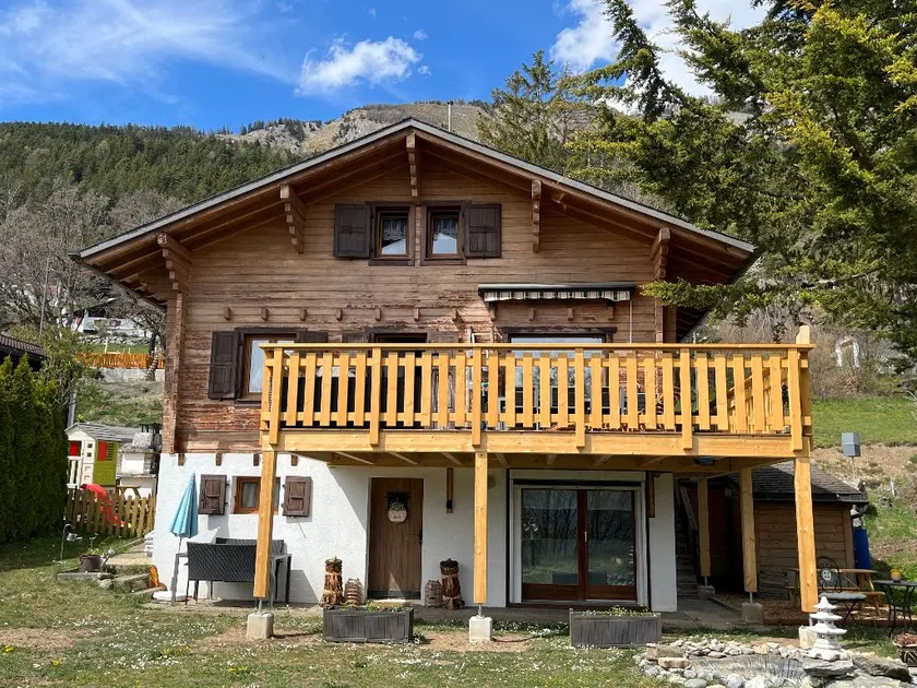 Chalet Les Lucioles: holiday apartment - Image 1