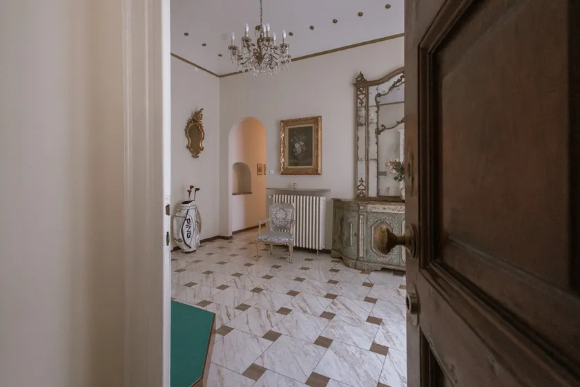 Gol House - Image 1