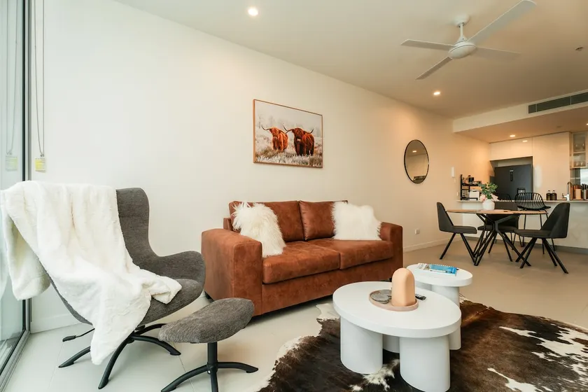 Top-floor Free carpark+gym+pool+Wifi w/view - Image 1