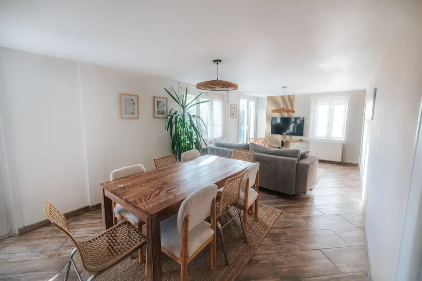 Hemmes Kiteland Beach House - Image 1