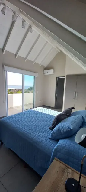 Oasis facing the ocean with pool - Image 1