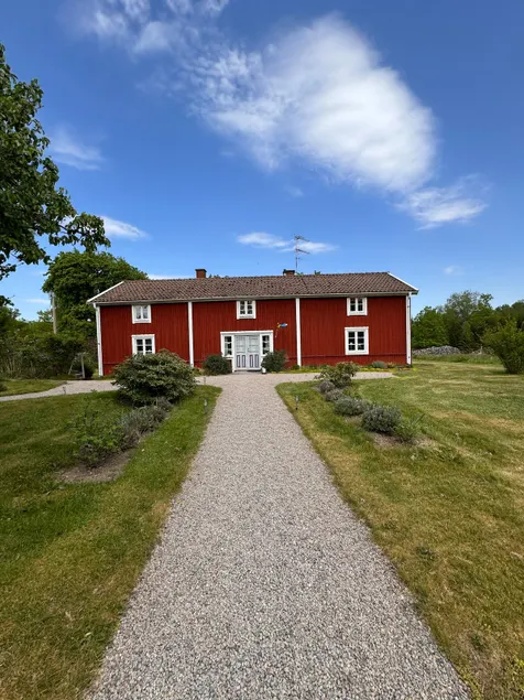 Lilla Rössmåla – Secluded house in nature with sauna - Image 1