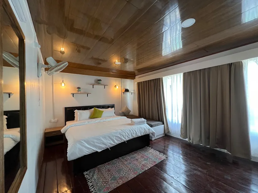 Two bedroom penthouse by Selvis inn - Image 1