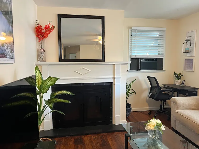 Coastal Home at Edgewater - Image 1