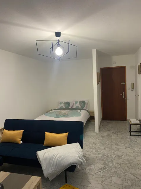 Golfe Juan Studio - Image 1