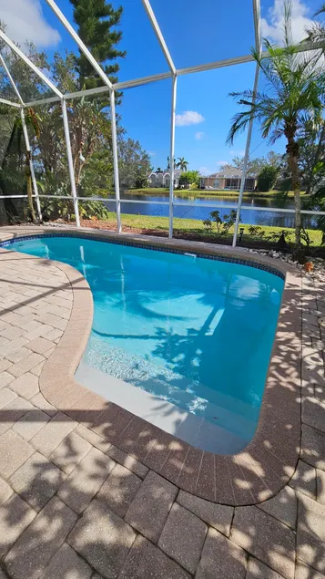 FREE Heated Pool! | Minutes to Anna Maria Beaches - Image 1