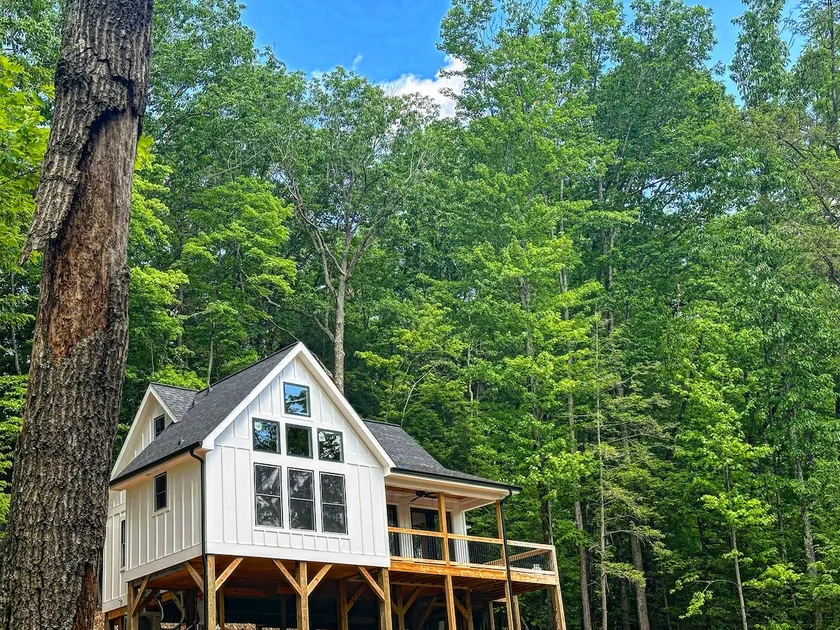 Hot Tub Cabin • Near Lake + NRG - Image 1