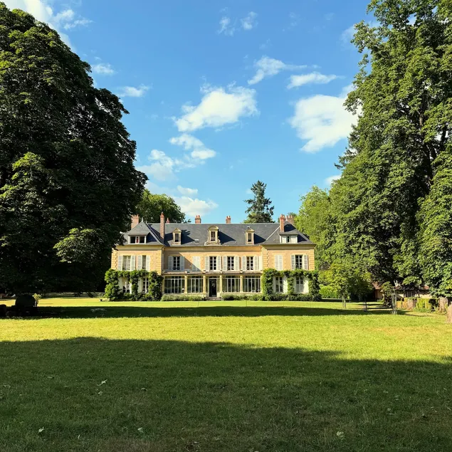 Charming 19th-century chateau - Image 1