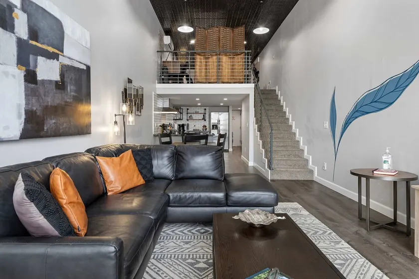 Industrial-Chic Loft-King Bed & Natural Light - Image 1