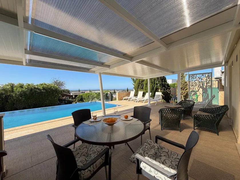 Appartamento Abelha con vista mare, piscina a sfioro, giardino comune e Wi-Fi - Image 1