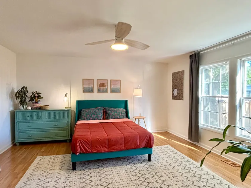 The Boho Bungalow Fenced Yard-Pet Friendly/No Fee! - Image 1