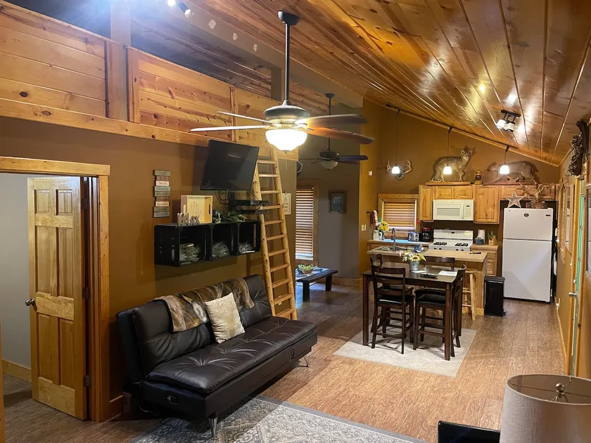BuckRun Cabin - Image 1
