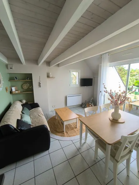 ”Les Glenan” sea view apartment - Image 1
