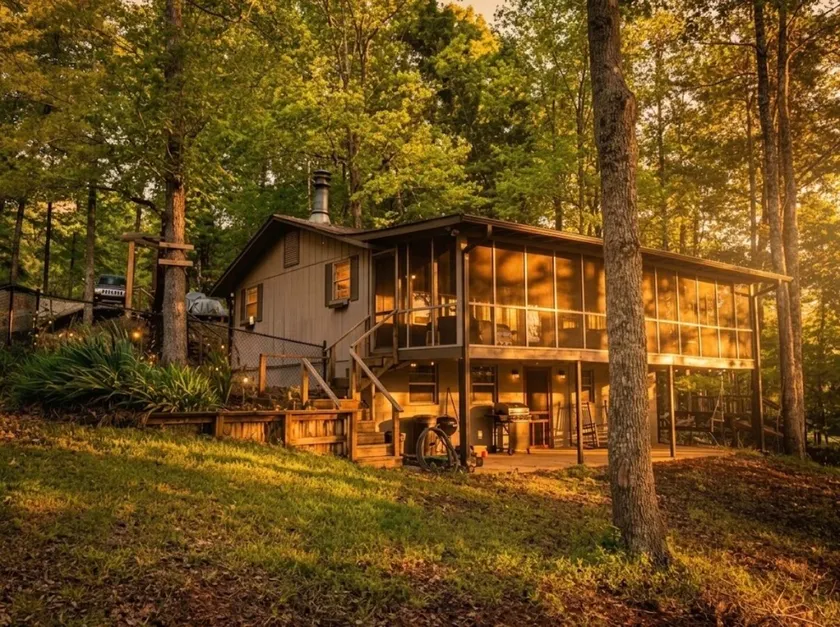 Pet-Friendly Lakefront: Dock, Kayaks, Games & Rods - Image 1