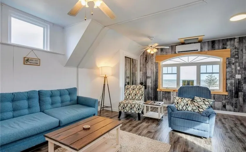 Oceanview Apartment-Direct Beach Access! - Image 1