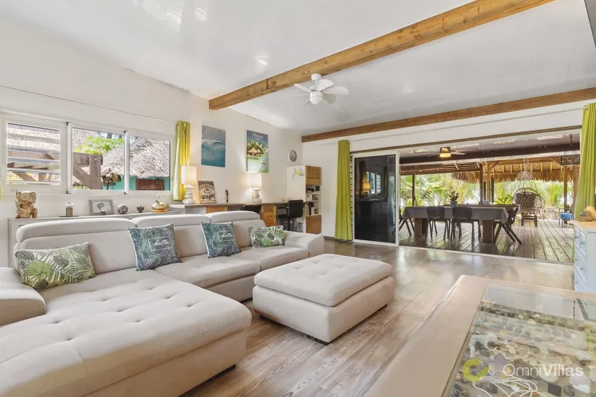 Fare Oaoa · 4 bedrooms, private pool, sleeps 8 - Image 1