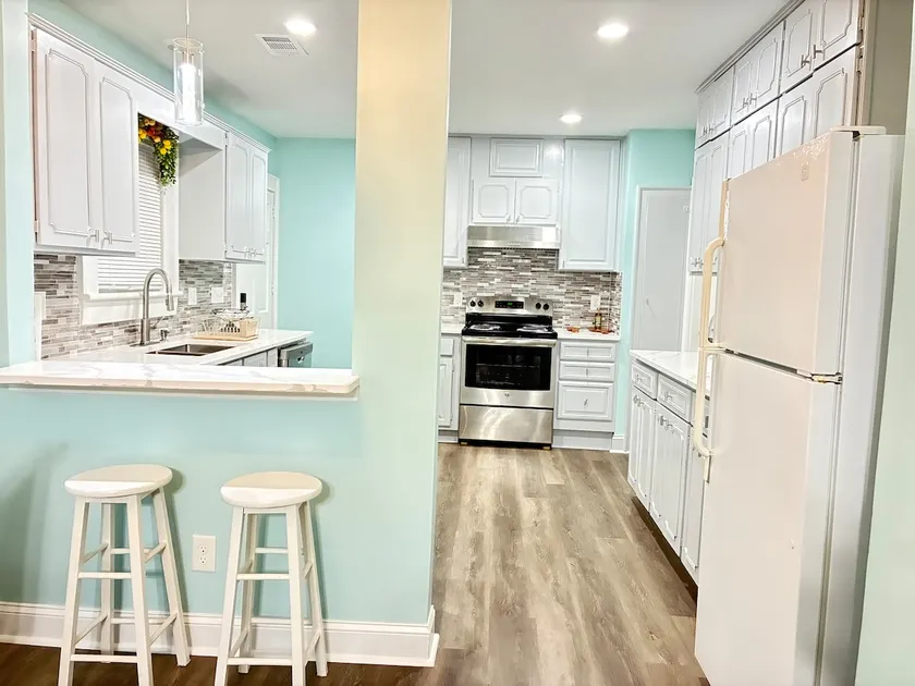 beautiful and spacious house, near Fort Moore, - Image 1
