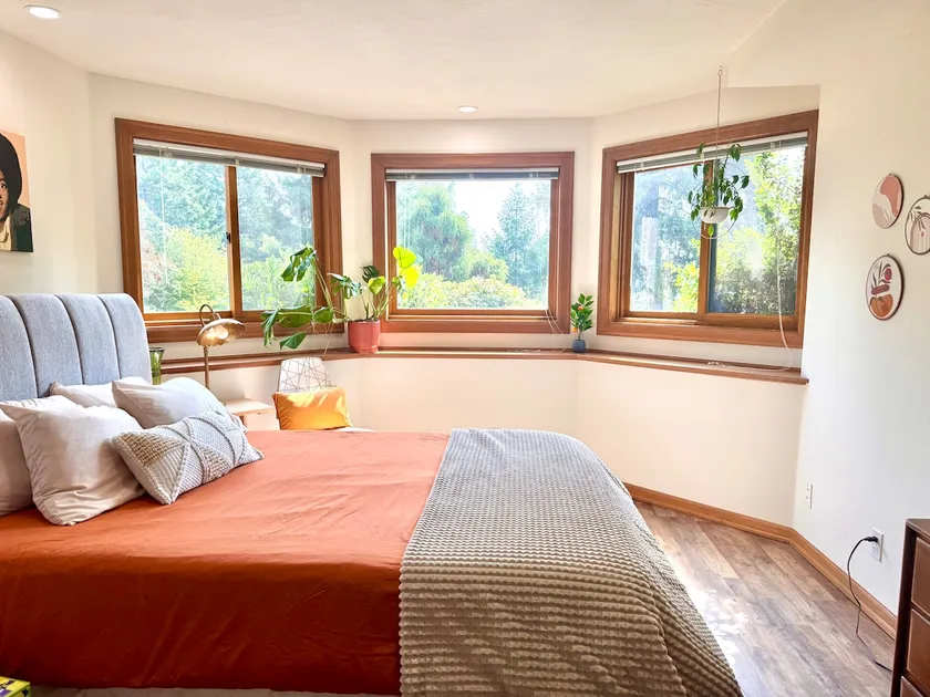 Trendy 1 bedroom in the Forest - Image 1