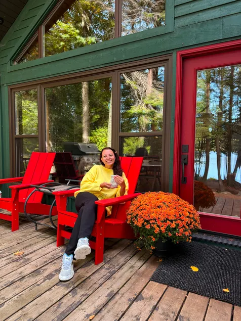 Lakefront cottage, hot tub, dock beach canoe&SUPs - Image 1