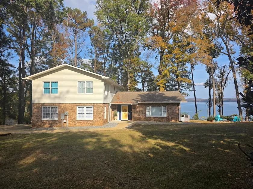 Tranquility A Lake Front Retreat - Image 1