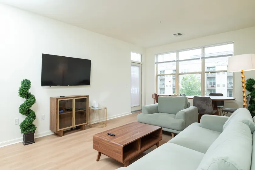 Kendall/Central Square Condo near MIT + Parking - Image 1
