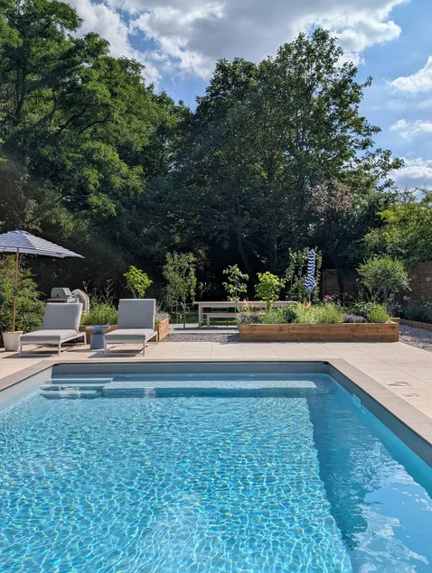 Countryside flat near Spalding w/ heated pool - Image 1