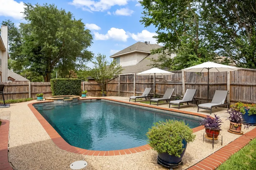 Brick & Ivory Waters | Pool • Hot Tub • Sleeps 14 - Image 1
