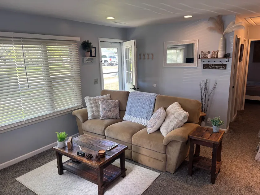 3Bd Home Near MSU/Downtown Fiber WiFi/Tons of TV! - Image 1