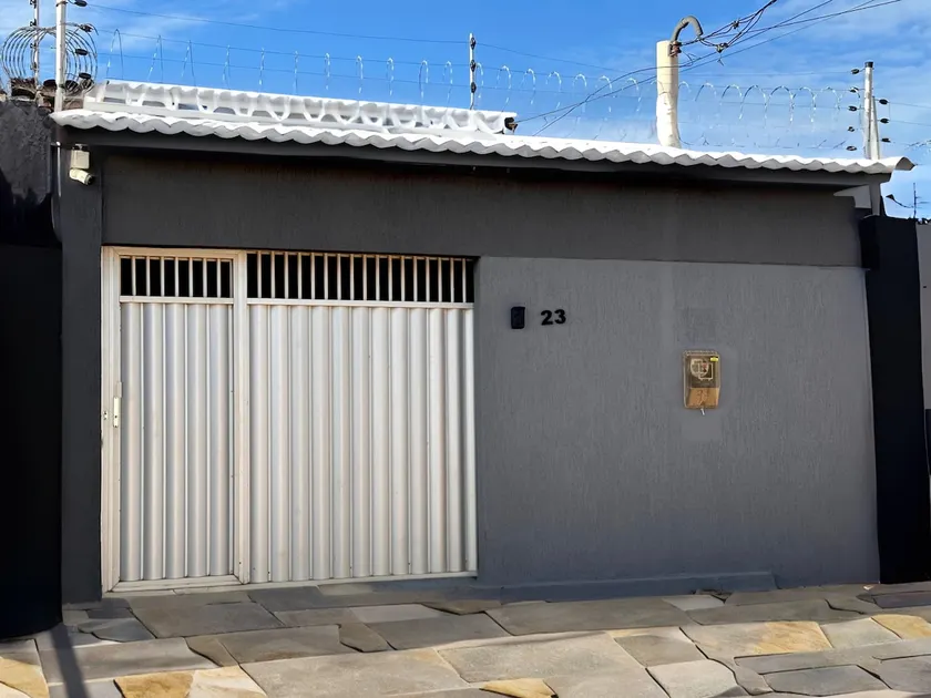 House for up to 10 people. 4m from Downtown and Shopping - Image 1