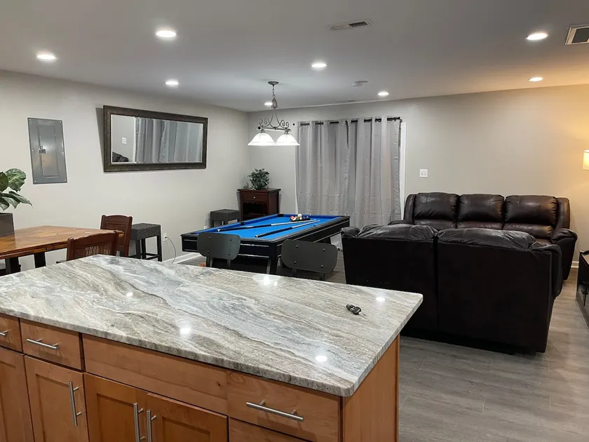 Stylish & Spacious House by Dulles Airport - Image 1