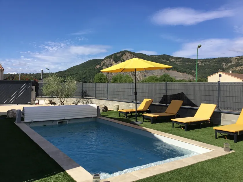 Bellissima villa 6 pers recintata con piscina privata a Vallon Pont d'Arc - Image 1