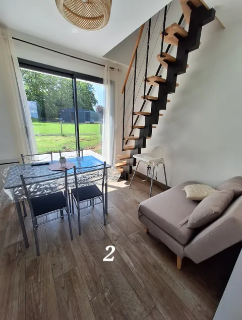 Quiet accommodation. Close to A28, private bathroom. - Image 1