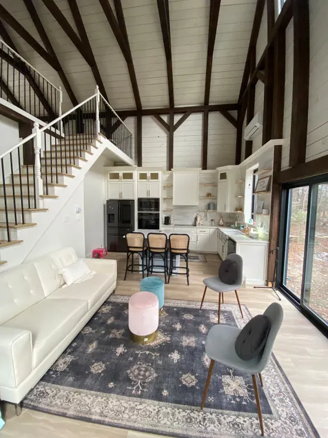 Sophia's Hideaway - Image 1